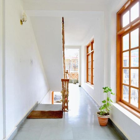 Oyo 10279 Sita Cottage Manāli Екстериор снимка